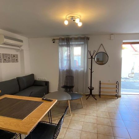 Romantic Maisonette In The Heart Of Pythagoreio Rh Door Exterior photo
