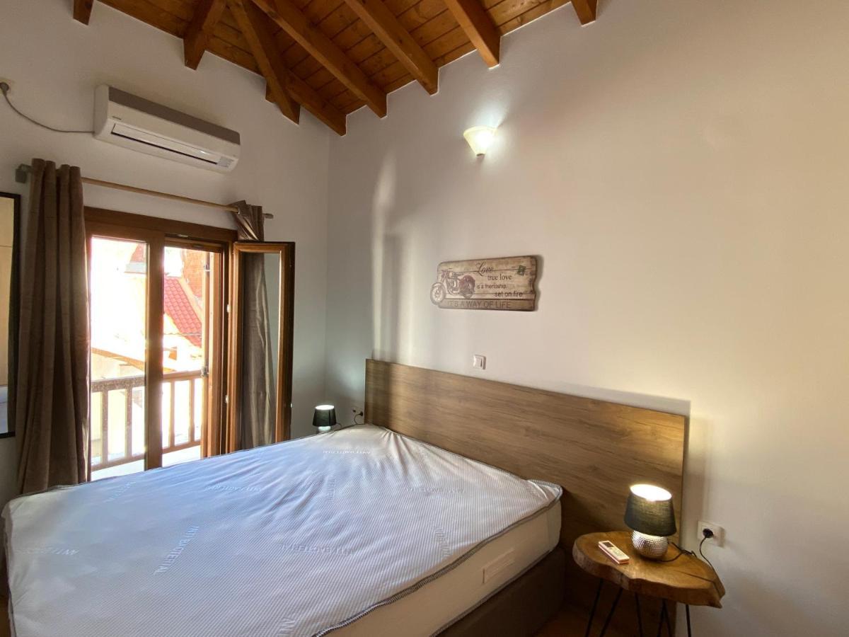 Romantic Maisonette In The Heart Of Pythagoreio Rh Door Exterior photo